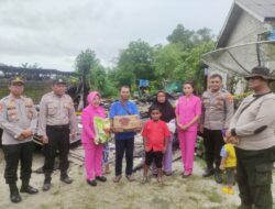 Peduli dan Empati, Polsek Dente Teladas Gelar Baksos Untuk Korban Kebakaran Rumah