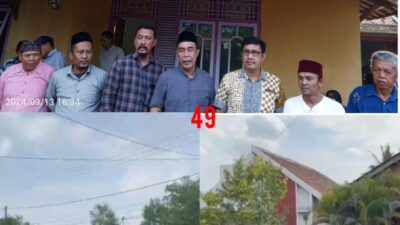 Jum’at Berkah, R2TB Coblos Kotak Kosong Bagikan Ratusan Nasi Kotak Kepada Para Pengendara Yang Melintas