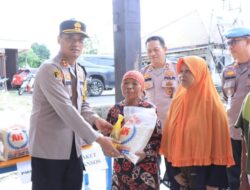 Peduli Ramadhan, Polres Lampung Utara Gelar Bazar Ramadhan Polri Presisi dan Bagikan Bansos