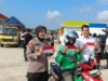 Merah Putih Untuk Negeri, Direktorat Intelkam Polda Lampung Bagikan Bendera Ke Pengendara