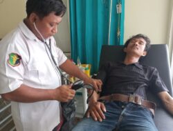 Tak Sekadar Menegakkan Hukum, Polres Tulang Bawang Hadir Selamatkan Korban Laka